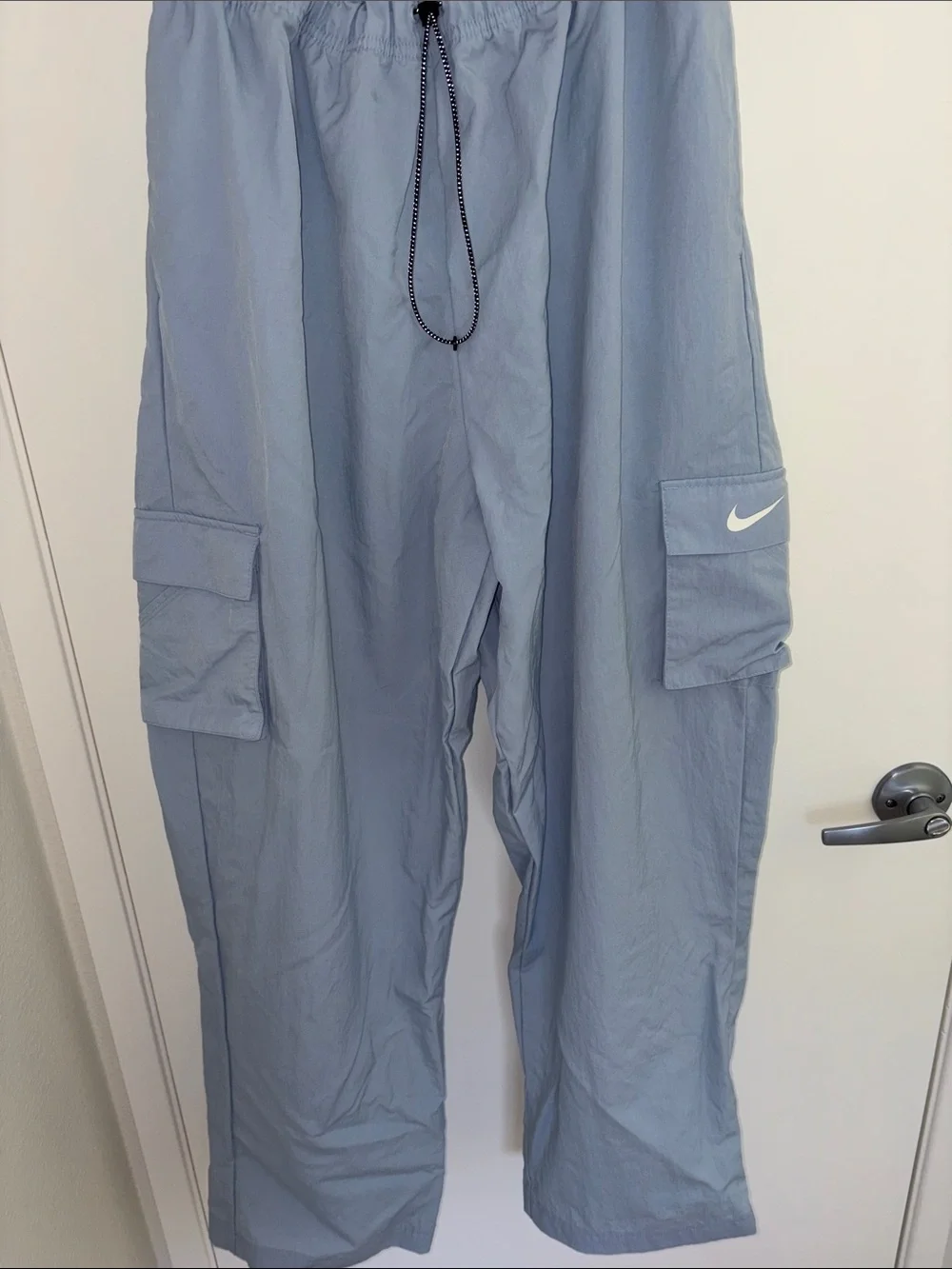 Nike women’s Light Blue Cargo Track Pants L